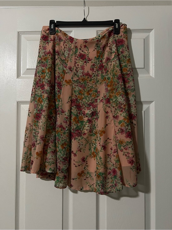 Forever 21 Dresses & Skirts - Forever 21 Peach Floral Circle Skirt